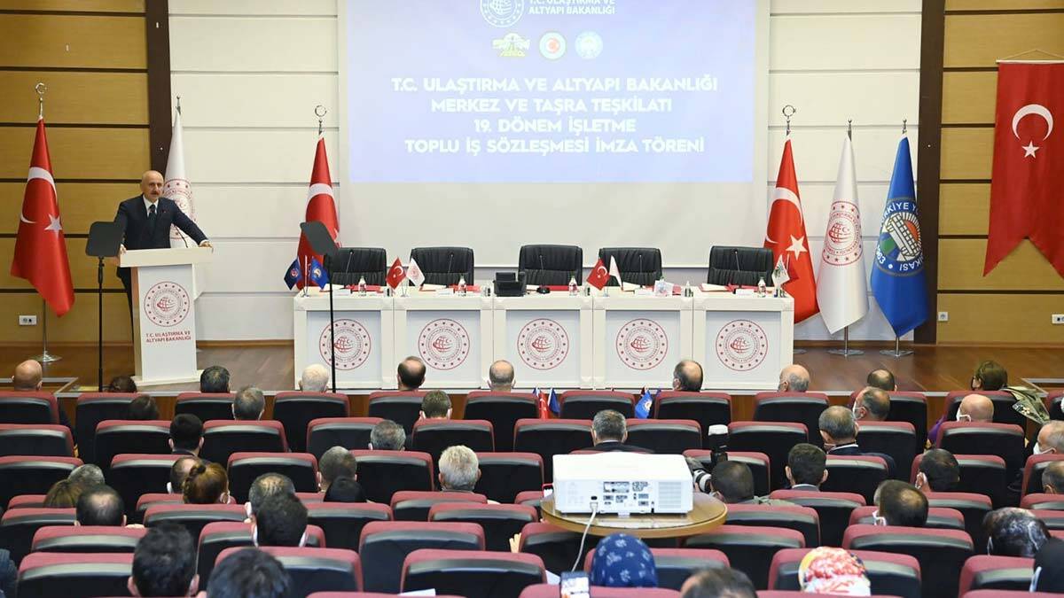 Bakan: Kadın çalışanlarımıza yeni haklar getirdik