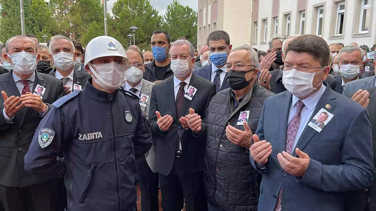 Belediye başkan yardımcısı için tören düzenlendi