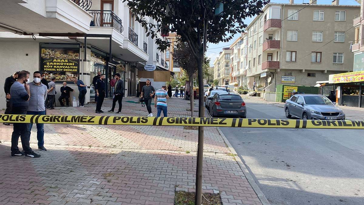 Beylikdüzü'nde kadın cinayeti: Öldürüp başında bekledi