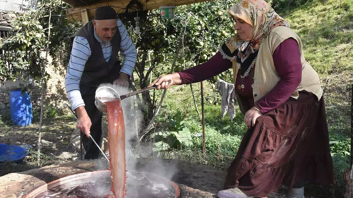 Bitlis'in üzümleri kahvaltı sofralarının vazgeçilmezi
