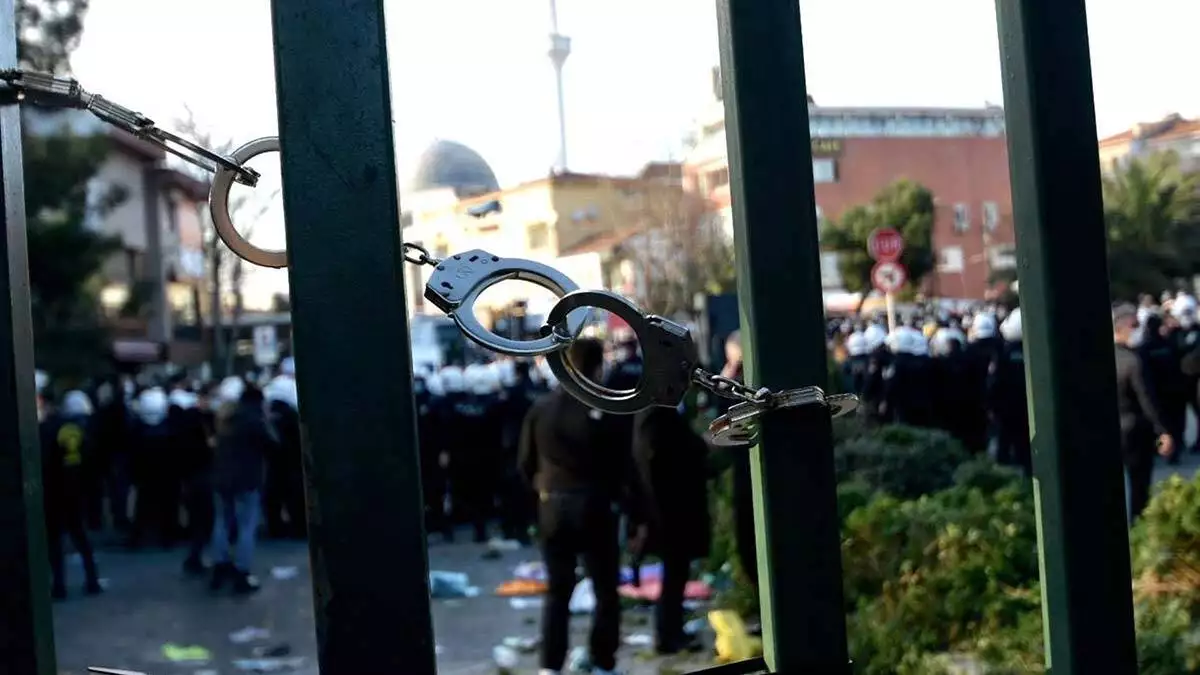 Boğaziçi üniversitesi'nde gözaltına alınan öğrencilere tutuklama