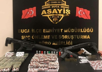 Buca'da uyuşturucu operasyonu: 2 şüpheli tutuklandı