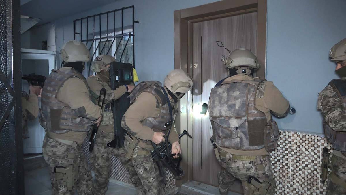 Bursa'da silah kaçakçılarına operasyon