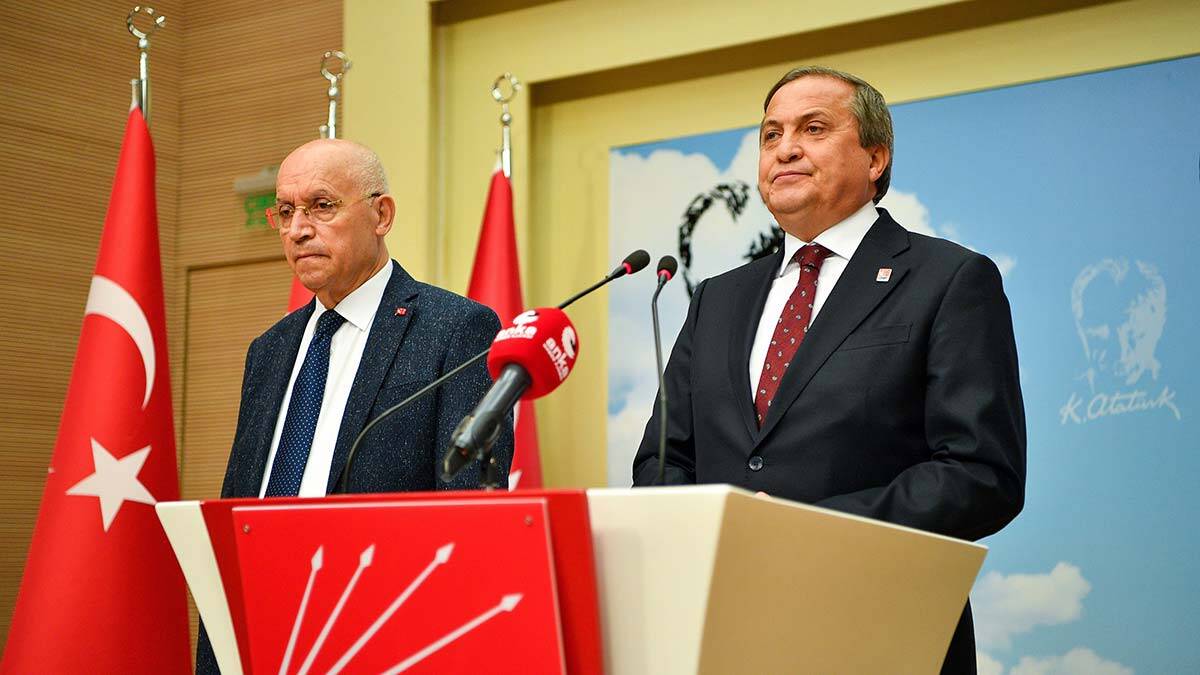 " Ancak belediyelerimizin yetki ve gelirleri ellerinden alınıyor, belediye başkanlarımız hakkında haksız soruşturmalar başlatılıyor "