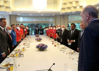 Cumhurbaşkanı Ampute Futbol Milli Takımı'nı kabul etti