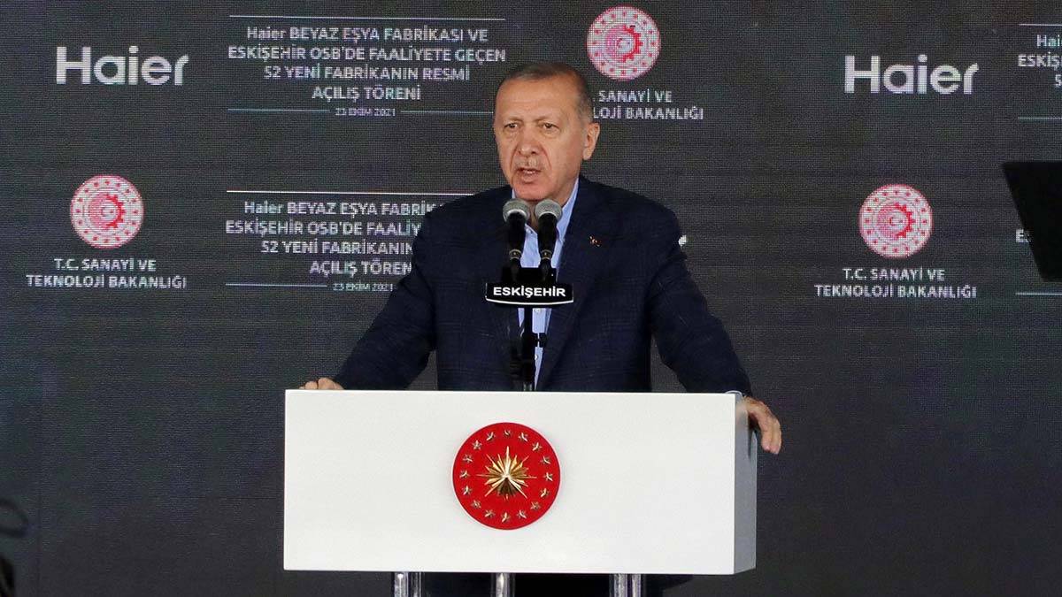 Cumhurbaşkanı memurlara seslendi: Oyunlara gelmeyin