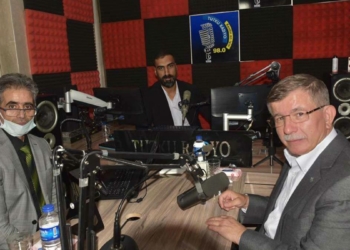 Davutoğlu'nun asansör kazası güvenlik kamerasında