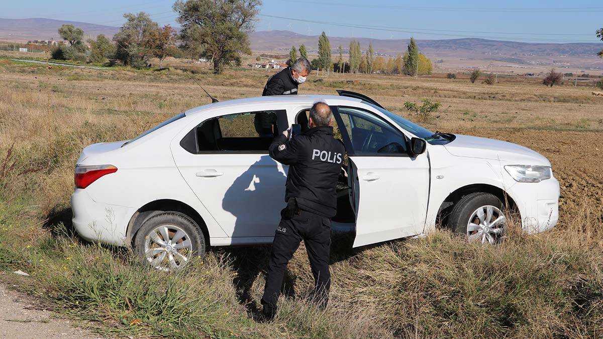Direksiyon başında kalp krizi geçirip öldü_