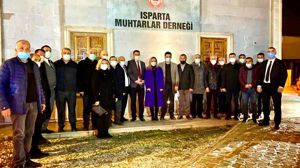 Aylin Cesur'dan 19 Ekim Muhtarlar Günü mesajı