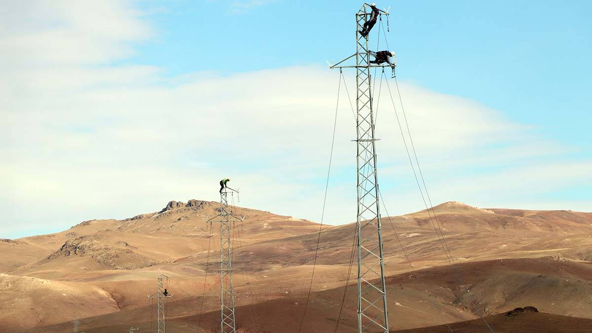 Enerji hatlarında kar yağışı öncesi hazırlık