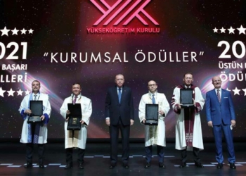 Erciyes Üniversitesi'ne Turkovac ödülü