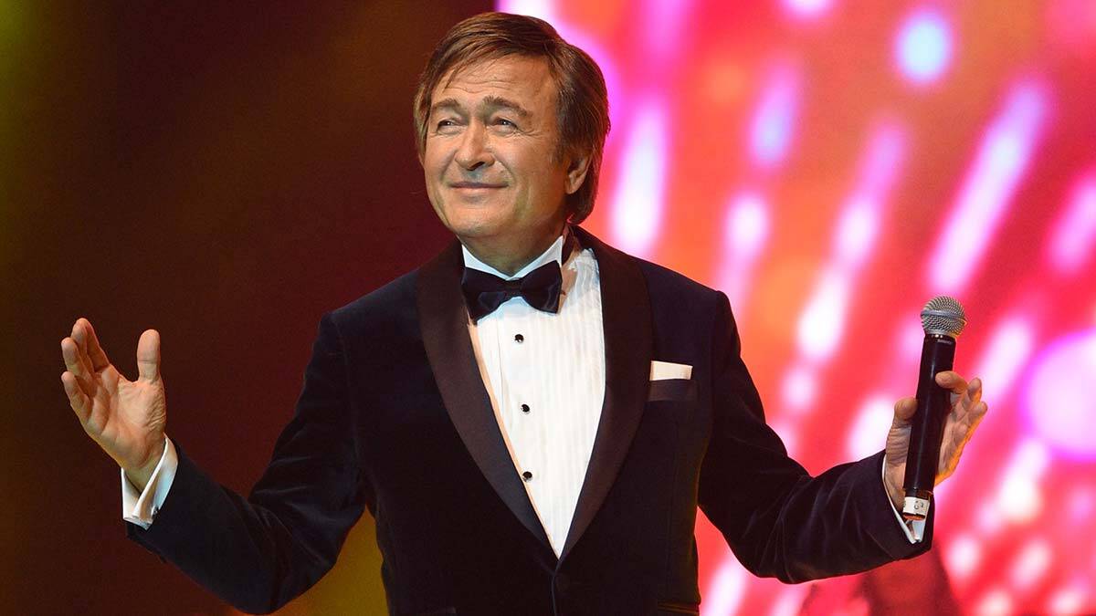 Yenimahalle'de Erol Evgin konseri