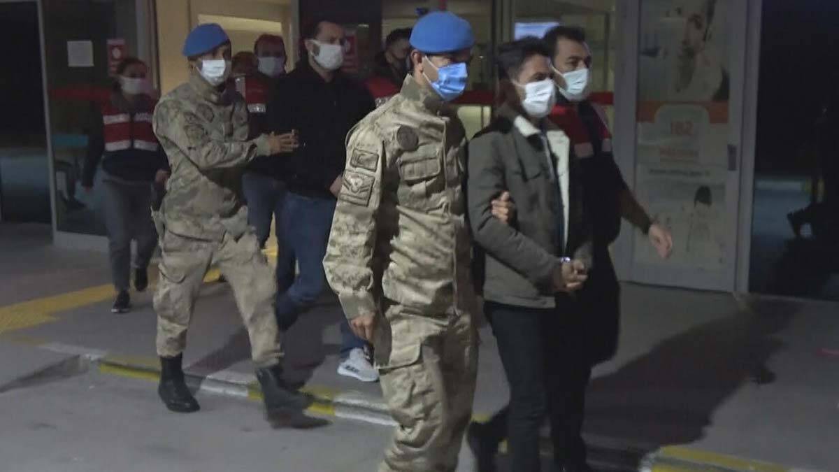 FETÖ operasyonunda gözaltı sayısı 135'e yükseldi