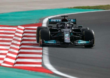 Formula 1 Türkiye'de ikinci antrenman turları sona erdi