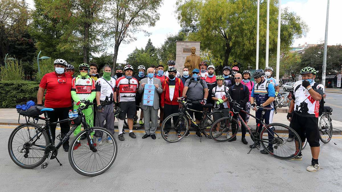 Kalbin İçin Pedalla Dünya Kalp Günü Bisiklet Turu