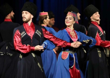 Yenimahalle'de Kabardinka rüzgarı