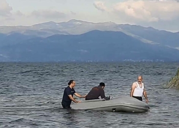 Göle düşen 3 amatör balıkçı ölümden döndü
