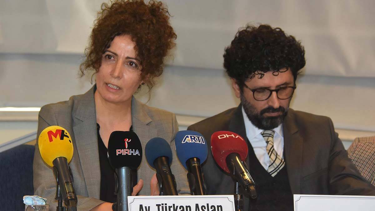 " Asayiş Şube'de görevli kolluk mensupları olmasına rağmen olaya müdahale etmemişlerdir. "