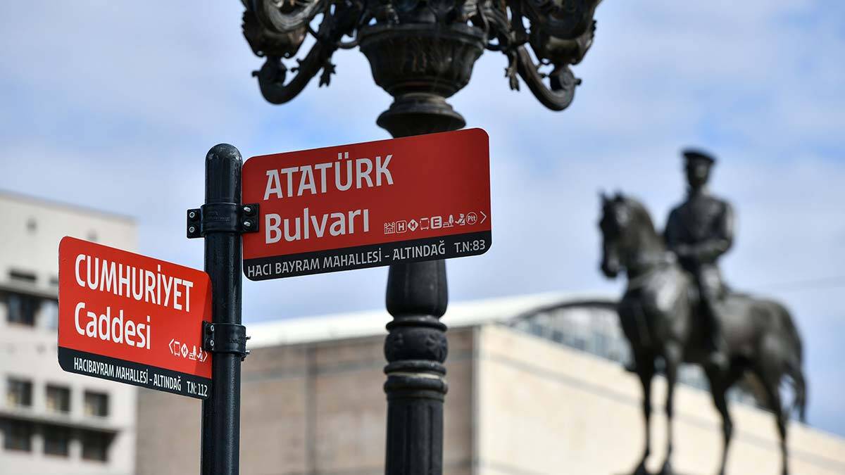 Yeni Ankara Fontu tabelalar ile buluştu