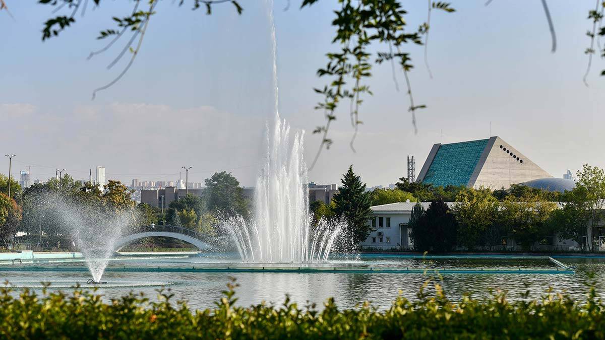 Gençlik Parkı havuzları yeniden çalışıyor