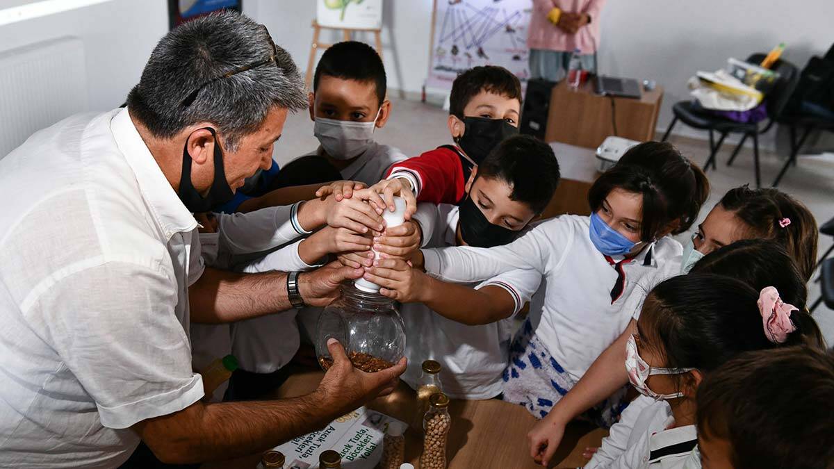 Başkentli miniklere "Böceklerle Ekoloji Eğitimi"