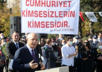Cumhuriyeti ilelebet yaşatacağız