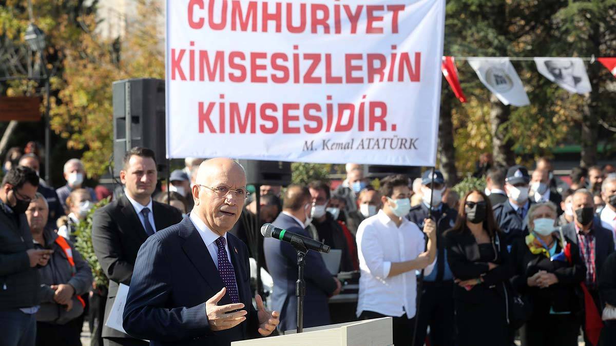 Cumhuriyeti ilelebet yaşatacağız