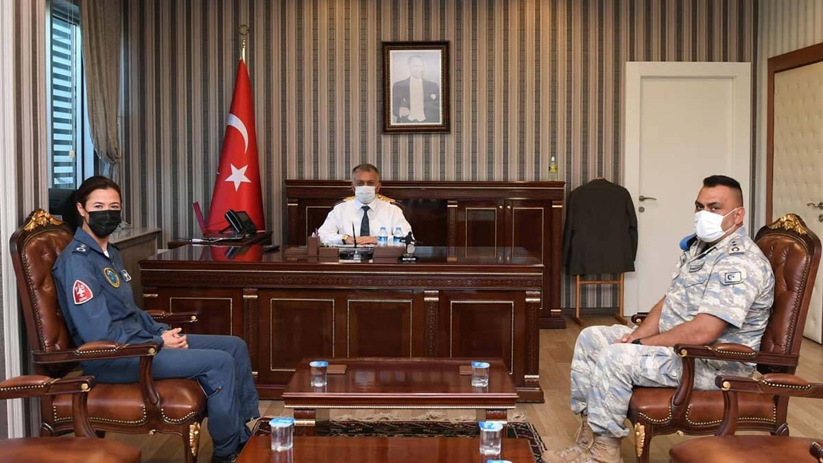 İlk kadın filo komutanı Yarbay Esra Özatay oldu