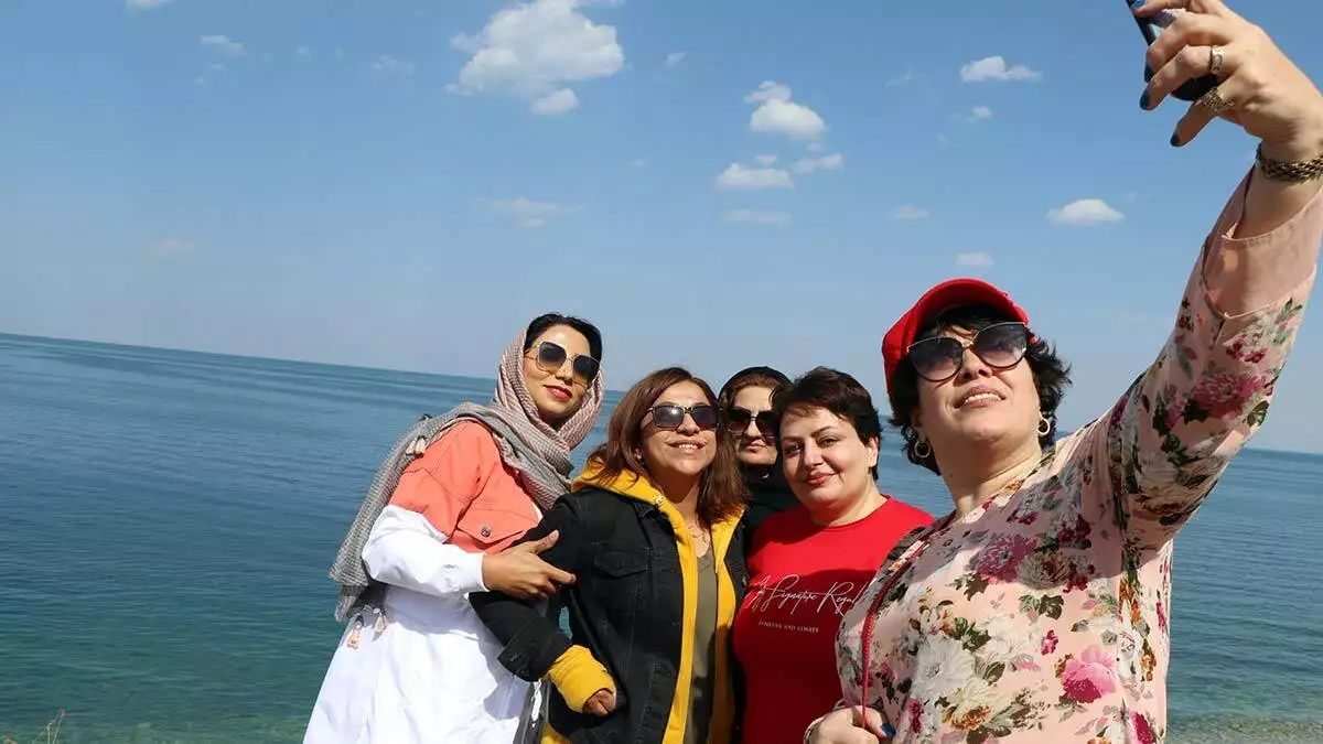 Iranli turistlerden akdamar adasina yogun ilgi 3 - kültür ve sanat - haberton