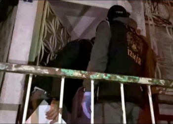 İzmir'de operasyonda HDP ilçe başkanları gözaltında
