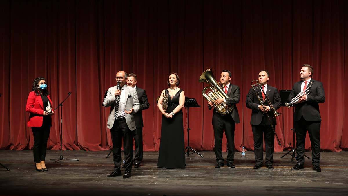 Golden Horn Brass klasik caz ile türküleri birleştirdi