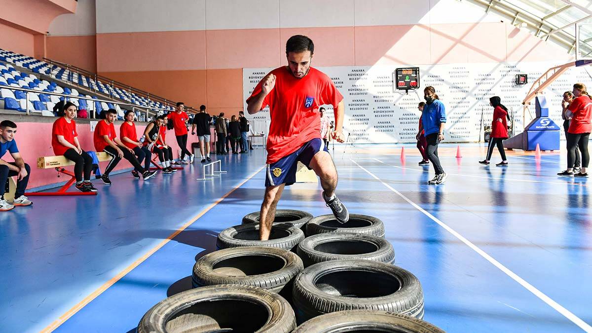 POMEM dışında ilk kez başlatılacak olan Bekçilik Sınavı kurs başvuruları 1 Kasım 2021 tarihine kadar www.ankara.bel.tr adresi üzerinden yapılabilecek.