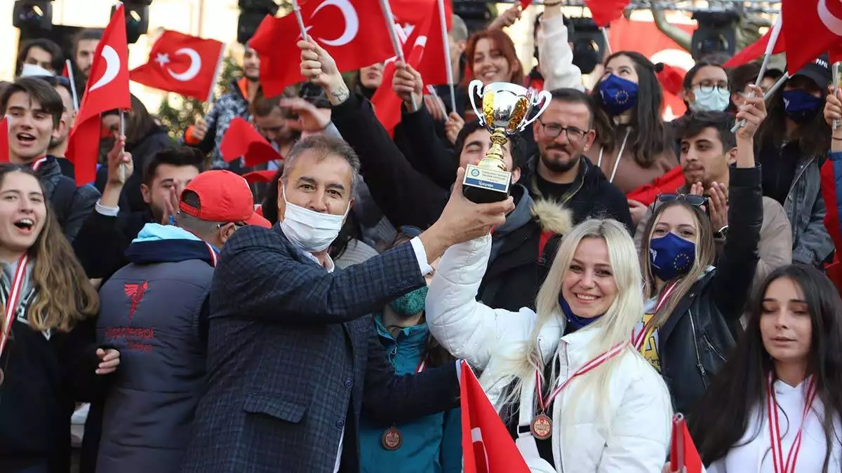 Kurekler cumhuriyet kupasi icin cekildi 9 - yerel haberler, eskişehir belediyesi - haberton