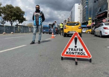 Kadıköy'de taksicilere yönelik denetim yapıldı