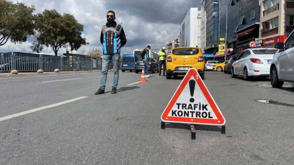 Kadıköy'de taksicilere yönelik denetim yapıldı