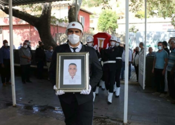 Kanserden ölen polis memuru son yolcuğuna uğurlandı