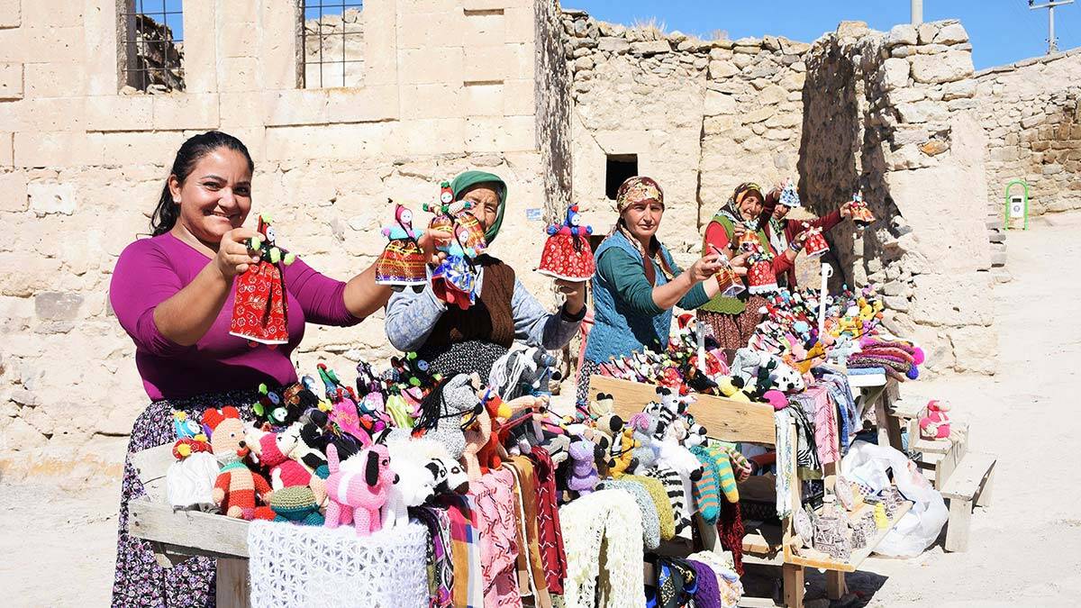 Kapadokya Barbiesi ile ev ekonomisine katkı