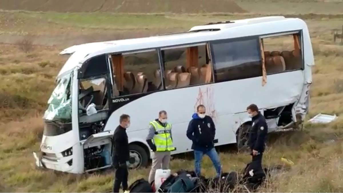 Kastamonu'da polis midibüsü devrildi: 12 yaralı