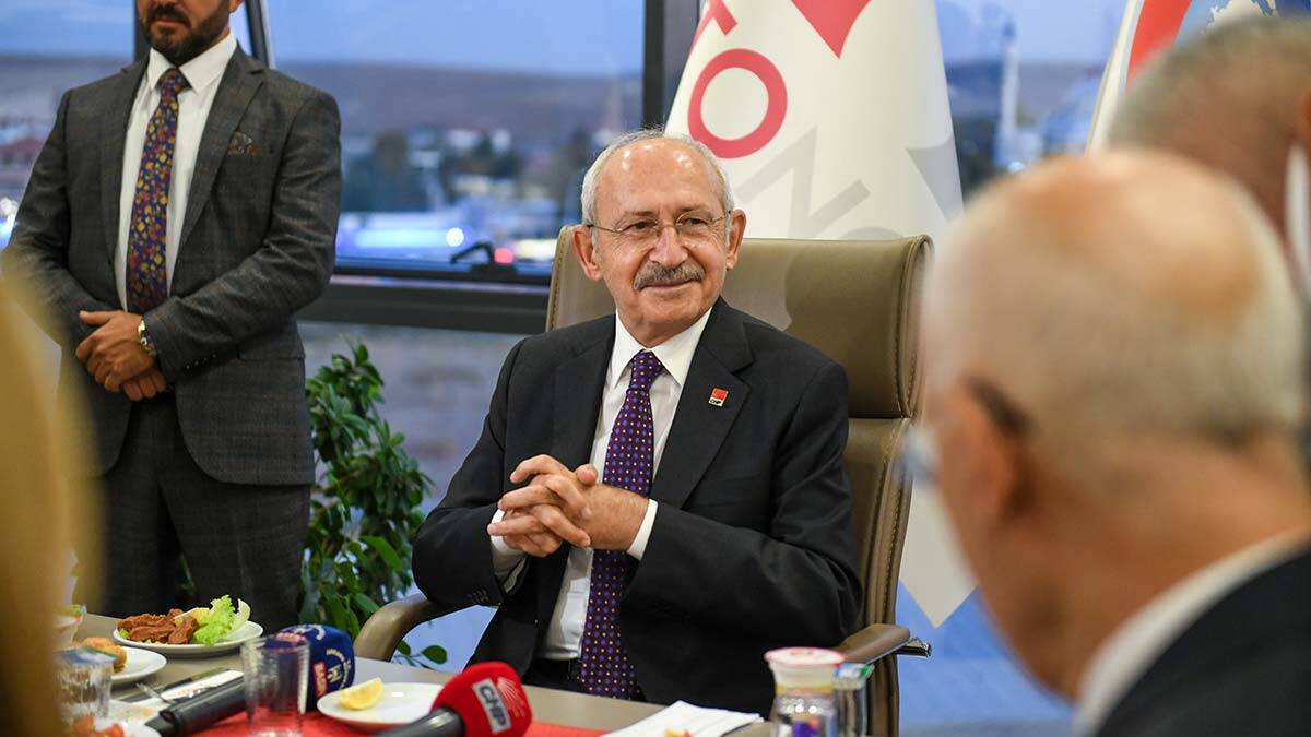 Kılıçdaroğlu Otonomi Galericiler Sitesi'ni ziyaret etti