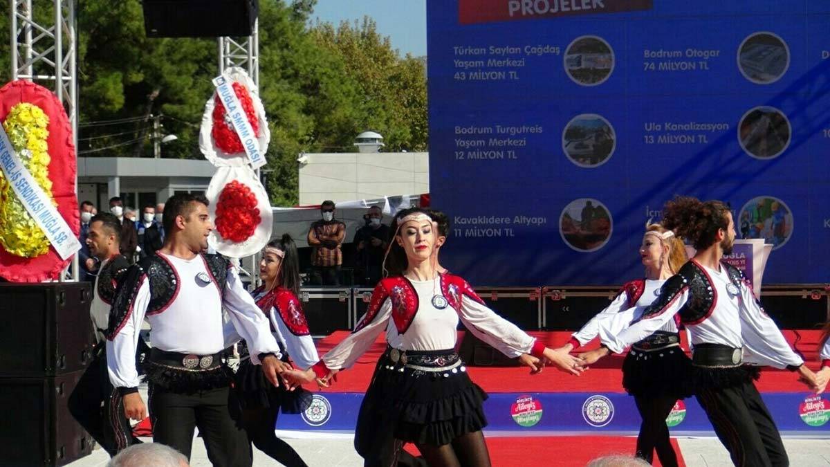 Bütün belediye başkanlarımız aynı ilkelerden yola çıkarak hizmet veriyorlar