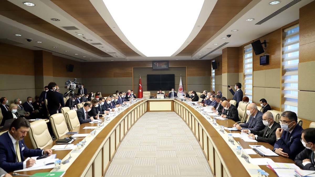 Kooperatiflere düzenleme getiren kanun kabul edildi