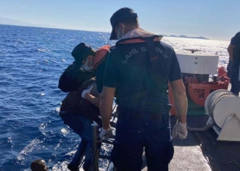 Marmaris'te 26 kaçak göçmen kurtarıldı