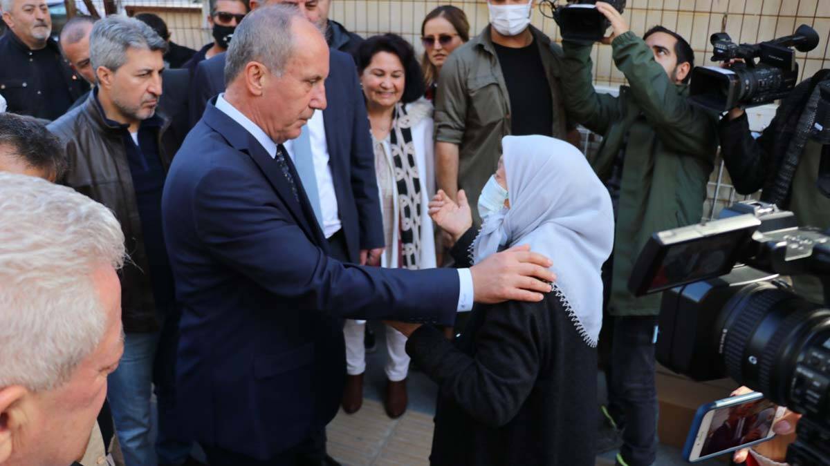 " Memleket Partisi Genel Başkanı Muharrem İnce "Üyelerin, tabanın katılımıyla yapılacak her iş demokratiktir. Bunu yaparlarsa inandırıcı olurlar."