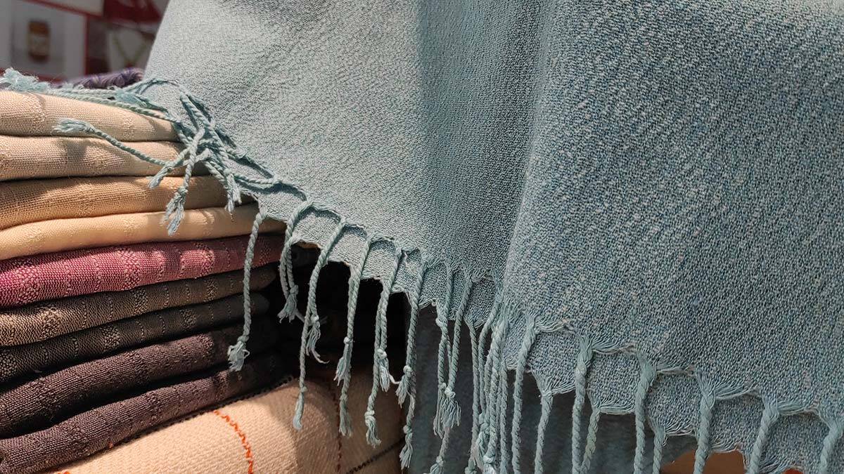 Özel yöntemle üretilen ipek kumaşlar ihraç ediliyor