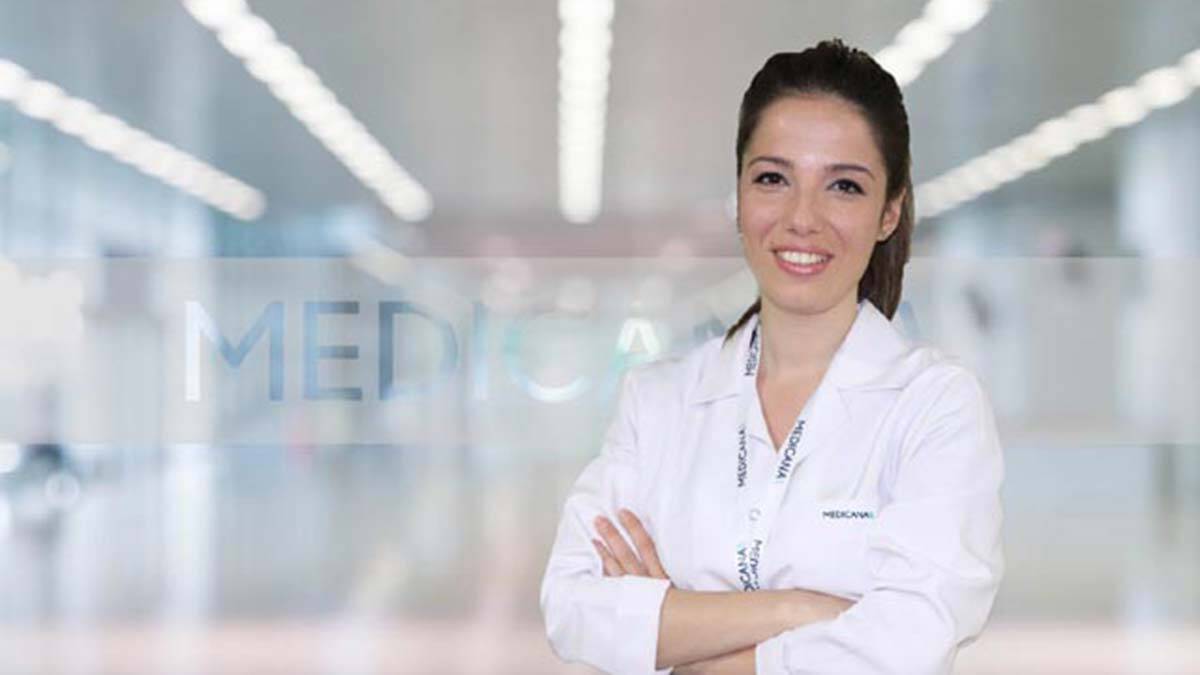 Pandemi sürecinde bebeklerin ilk diş muayenesine dikkat