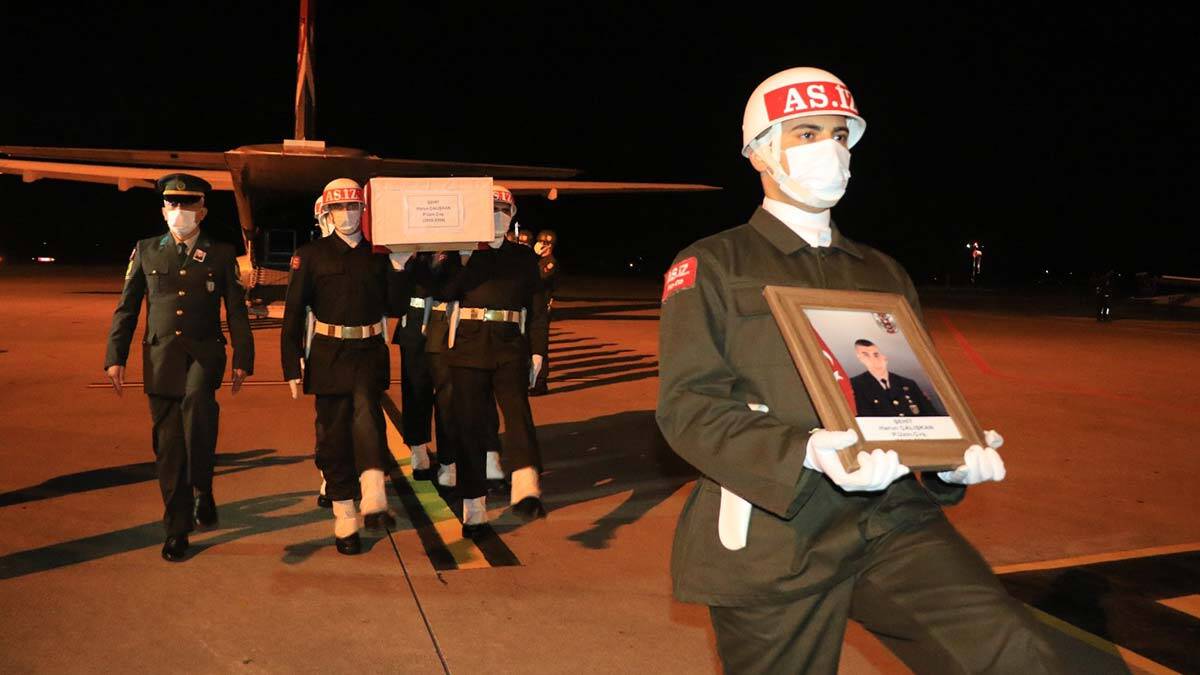 Pençe Yıldırım Bölgesi'nde 1 asker şehit oldu