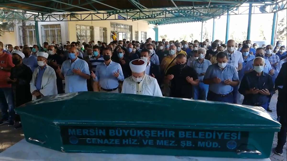 Prof. Dr. Canataroğlu koronavirüsten hayatını kaybetti