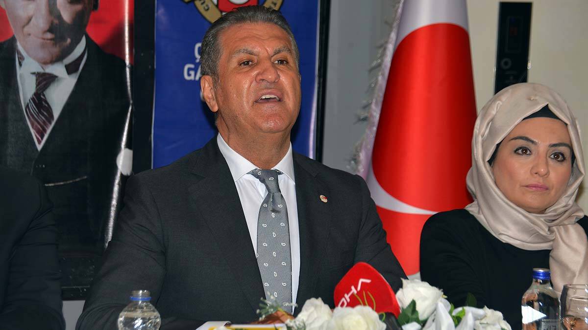 Sarıgül: Bizim çizgimiz ulusumuzun çizgisidir