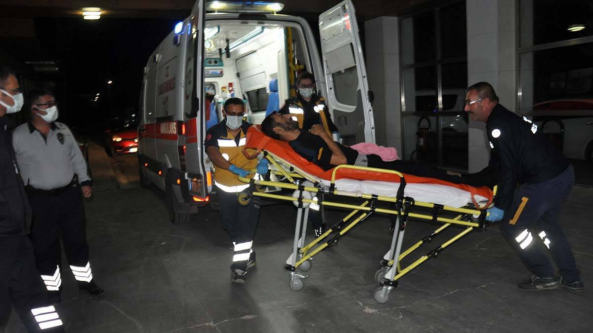 Sosyal medya tartıştığı kuzenini canlı yayında vurdu