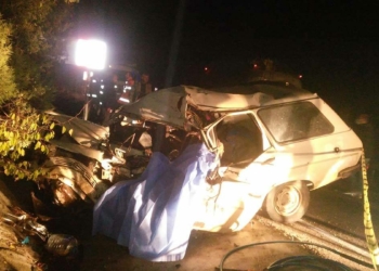 TIR'a çarpan otomobilin sürücüsü hayatını kaybetti